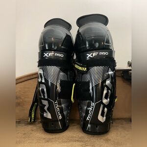 CCM Tacks XF Pro Youth Shin Guards 10”